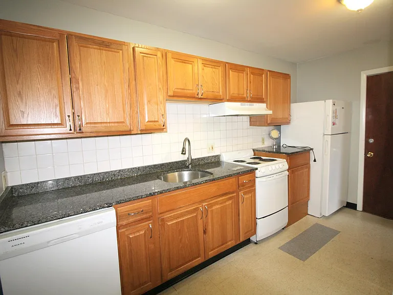 181 Northampton St #2.0 — Photo 6