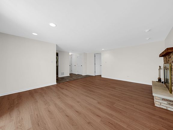 4th image of 5080 Prairie Oak Rd