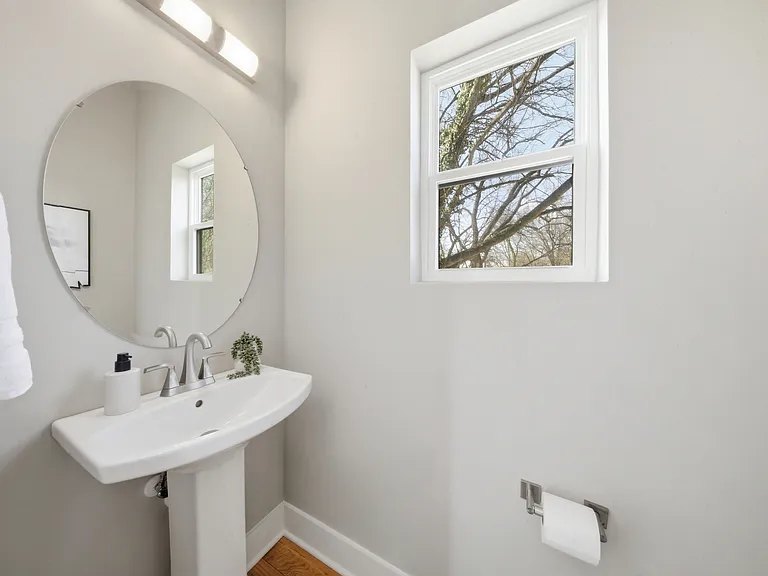1602 Julia Maulden Pl — Photo 22