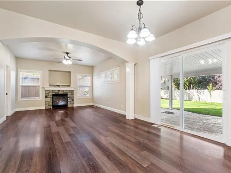 N Dove Ridge Pl — Photo 8