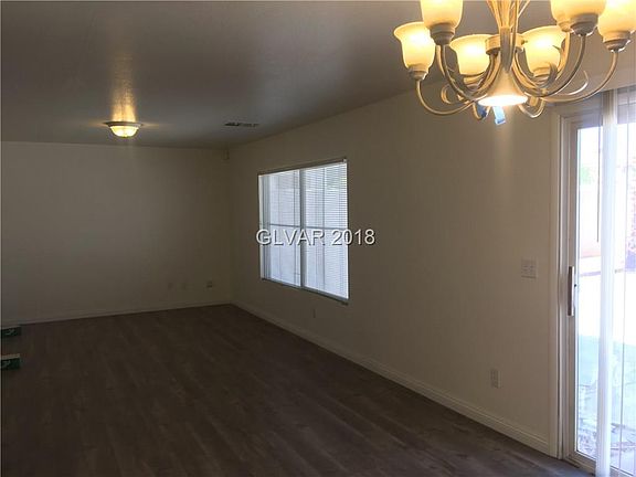 4th image of 10119 Climbing Lily St
