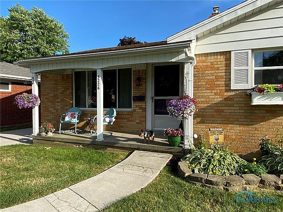 5th image of 3226 N Eastmoreland Dr