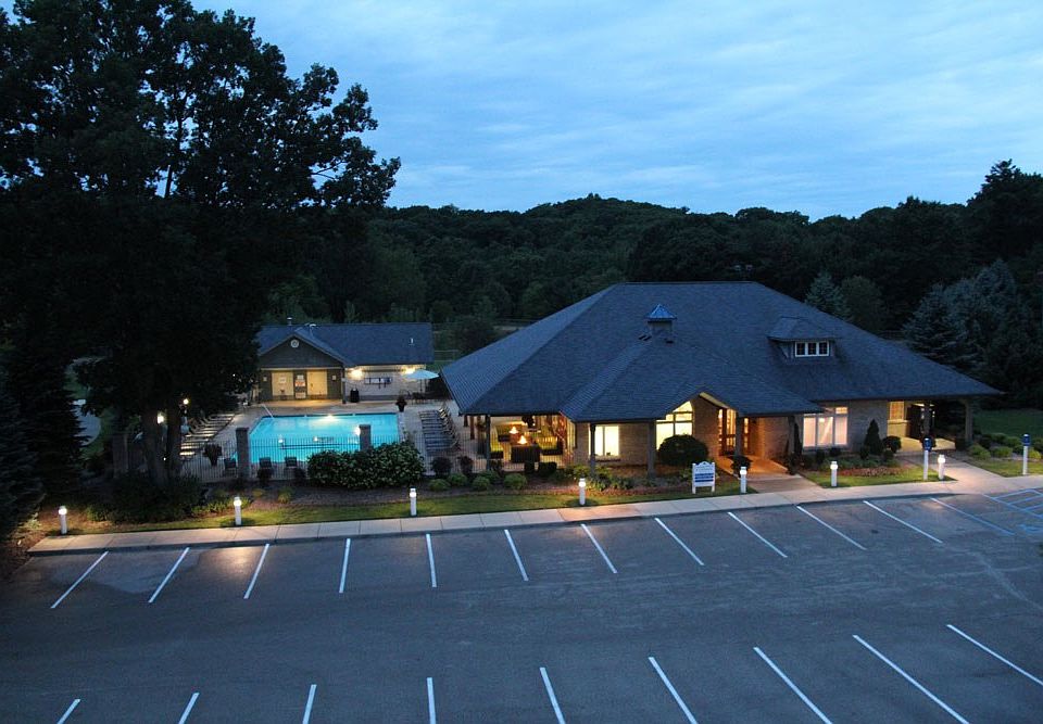 Welcome to Woodland Ridge Apartments