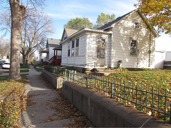 3rd image of 346 Sherburne Ave