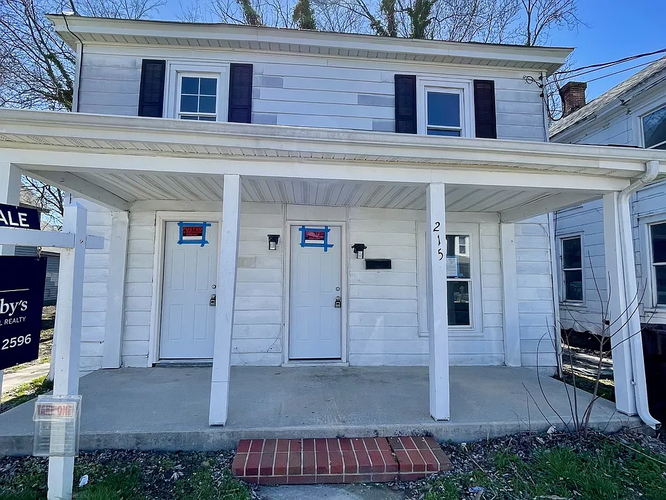 215 Henry St #B