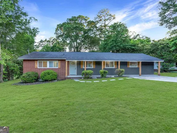 1091 Pine St NE, Conyers, GA 30012
