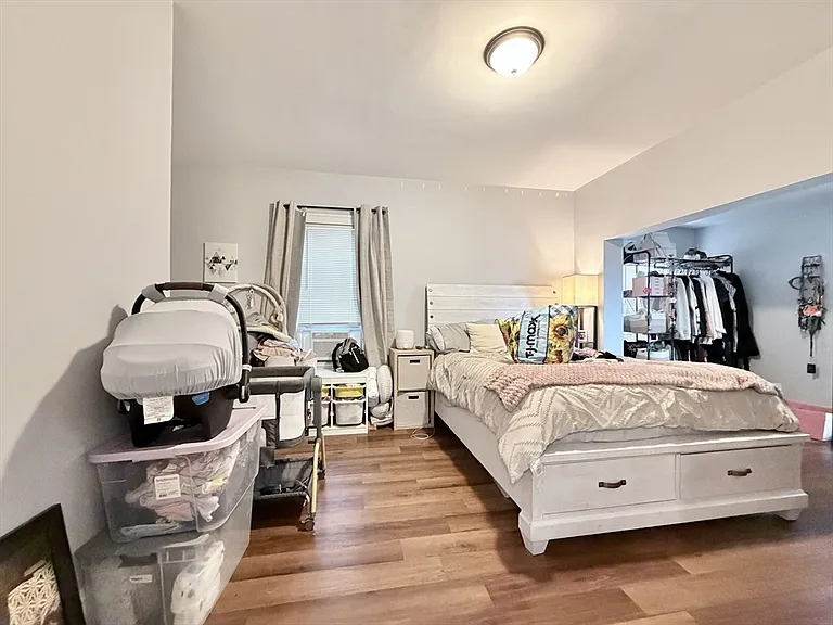 38 Woodford St #2 — Photo 13