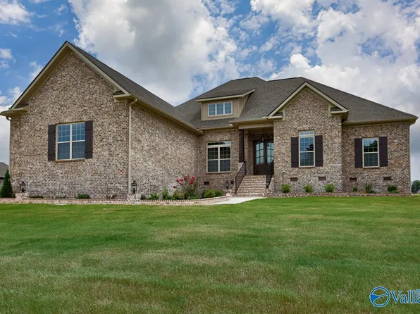 101 Naismith Dr, Meridianville, AL 35759