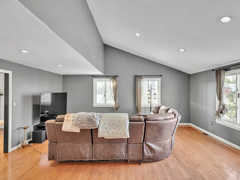 37 River Ridge Rd — Photo 12
