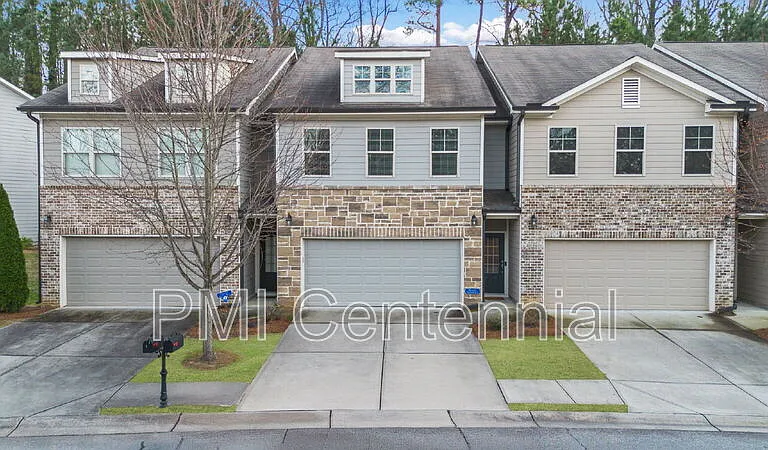 537 Jefferson Chase St SE — Photo 1