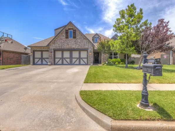 13328 S Poplar St, Glenpool, OK 74033