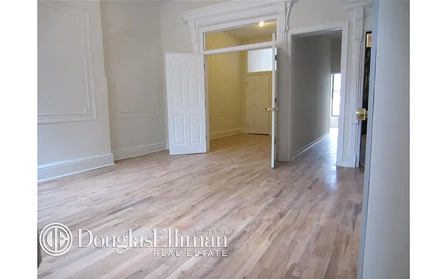 Rented by Douglas Elliman | media 14