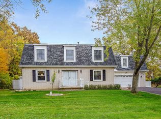 2059 E Maple St, Crete, IL 60417