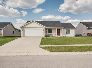 2676 Stonecrop Rd, Huntertown, IN 46748