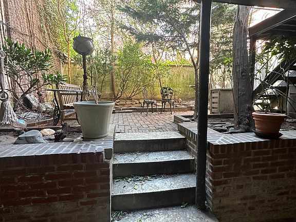 4th image of 226 S 21st St #2E