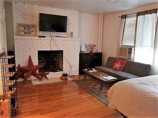 Rented by Brooklyn Heights Real Estate Inc | media 18