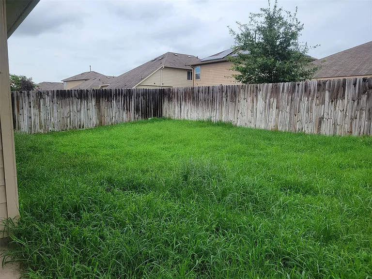 5426 Floral Valley Ln — Photo 24