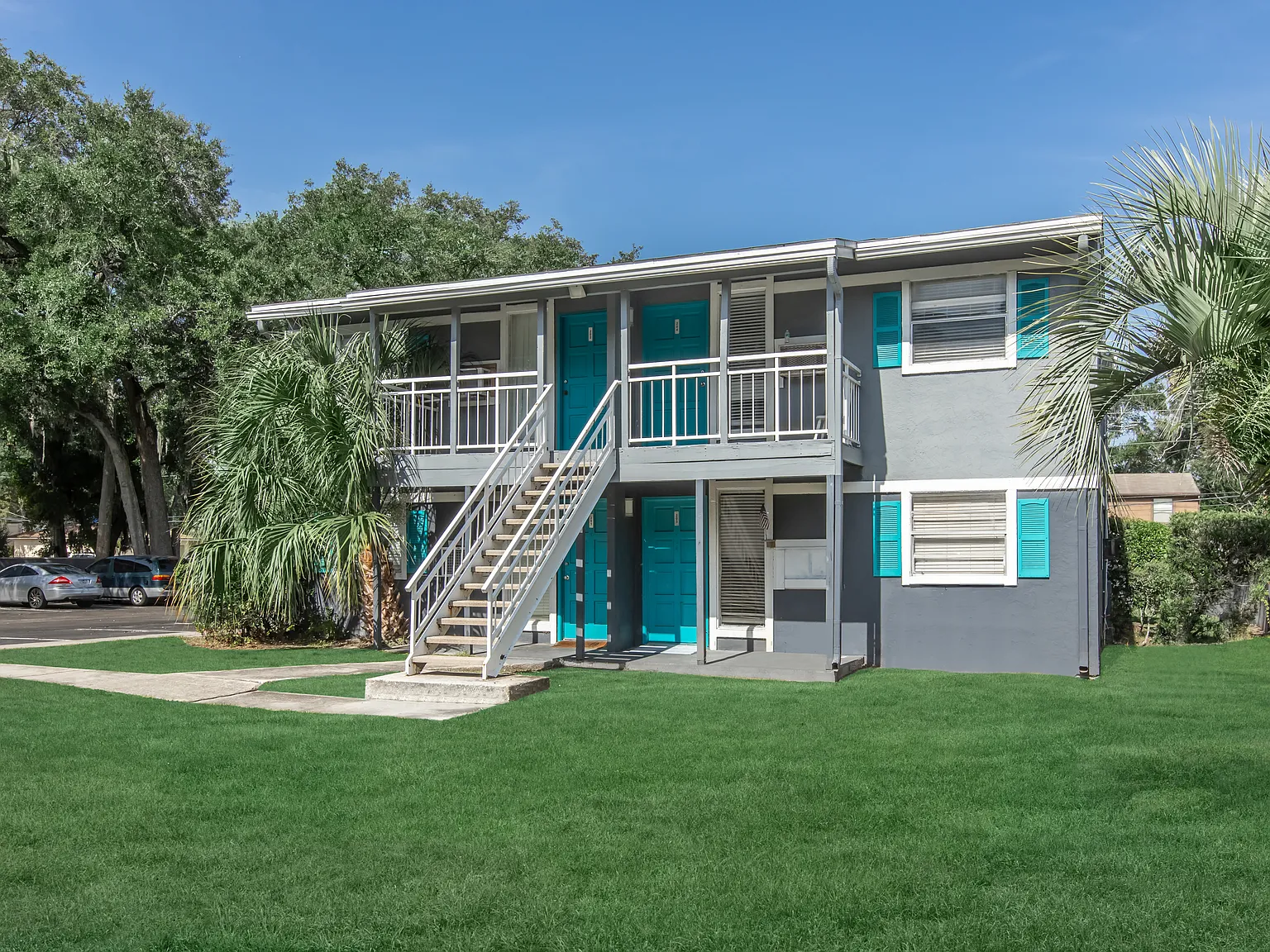 Lakewood Oaks Apartments — Photo 1