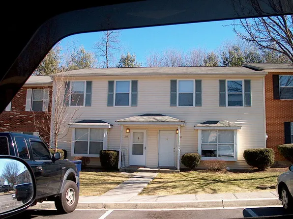 240 Janie Ln, Blacksburg, VA 24060