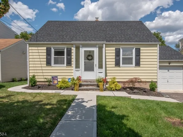 40 Emerson St, Clifton City, NJ 07013