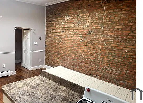 1 bed, $1,075 — Photo 3