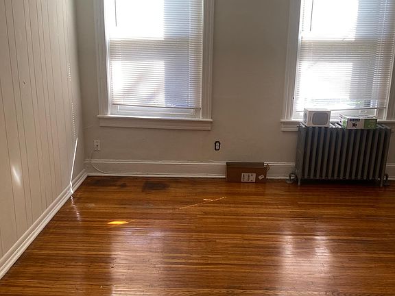 5th image of 8 Owen Ave #5