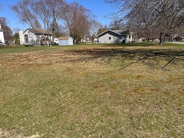 1st image of 1785 Carriage Ln