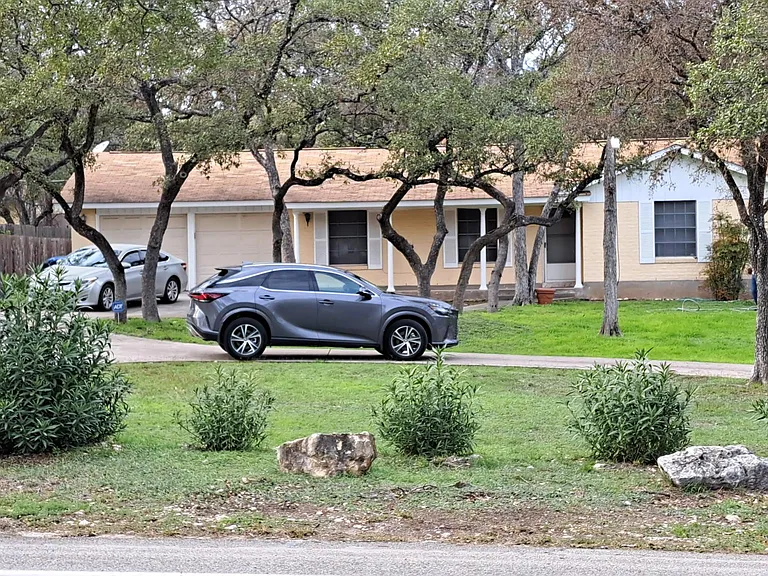 10215 Dreamland Dr — Photo 1
