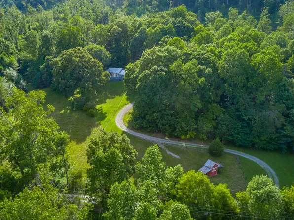 93 Bell Summers Rd, Pikeville, TN 37367