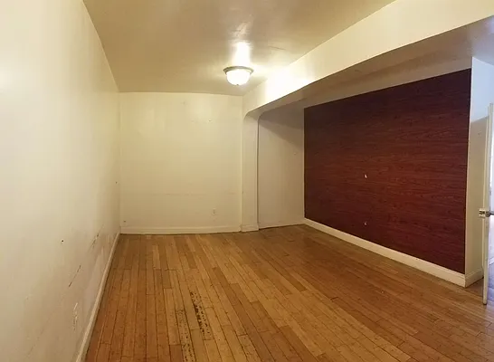 Rented by Smart NY Realty LLC | media 22