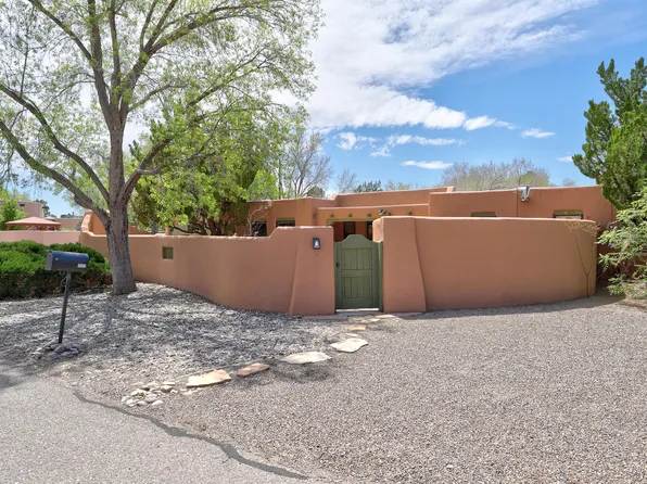 1722 Dietz Loop NW, Los Ranchos De Albuquerque, NM 87107