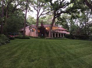 39W155 Red Cloud Ln, Elgin, IL 60124