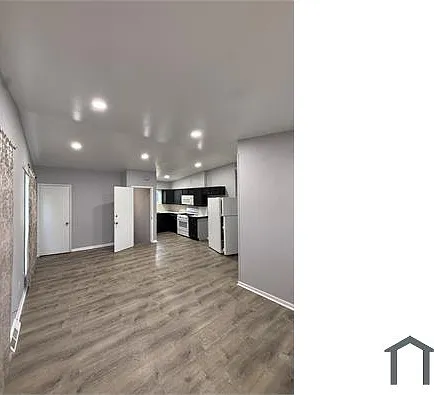 224 N Sumner Ave — Photo 3