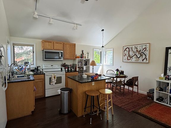 Current tenants kitchen setup (home comes unfurnished).