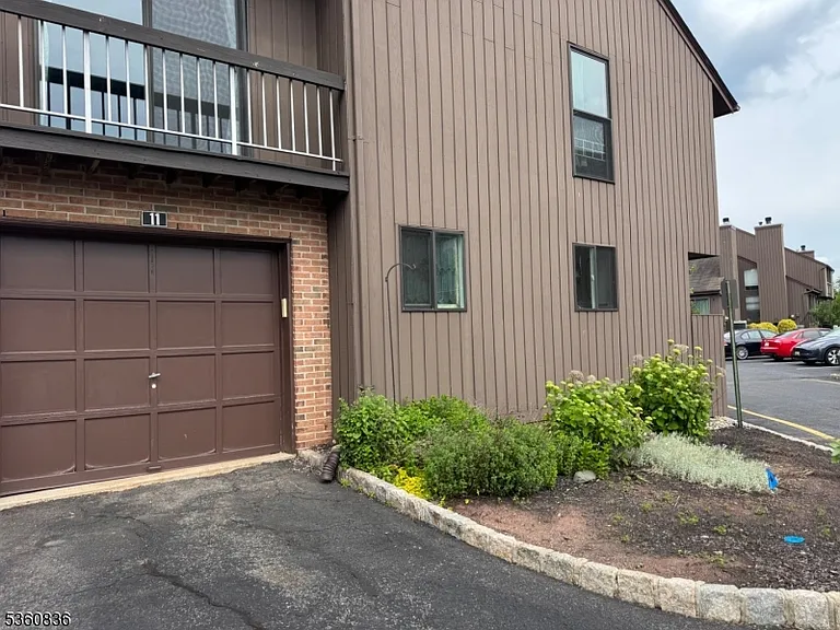 3311 Bloomingdale Dr — Photo 27