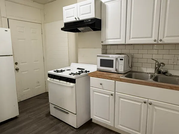 138 N Lawn Ave #1S, Kansas City, MO 64123