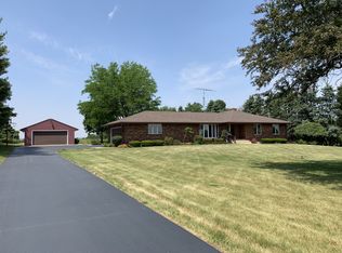 4350 N Armour Rd, Stillman Valley, IL 61084