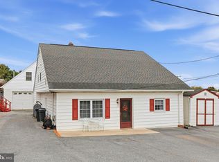 302 Buena Vista Dr, Westminster, MD 21157