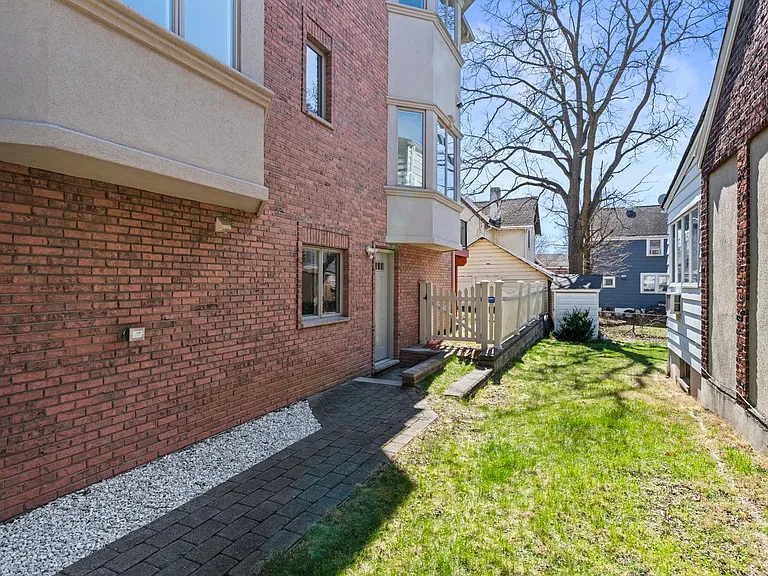 80B Liberty Pl #B — Photo 27
