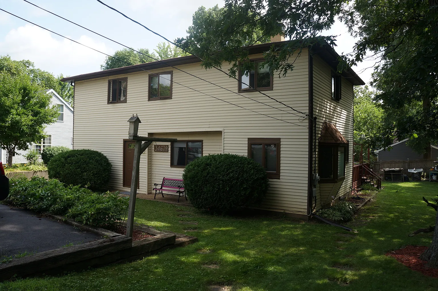 34679 N Peterson Ave photo 1