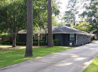 807 Palmetto Rd, Benton, LA 71006