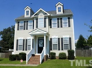 113 Haywood Ln, Clayton, NC 27527