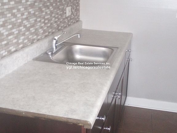 4th image of 9610 Ivanhoe Ave