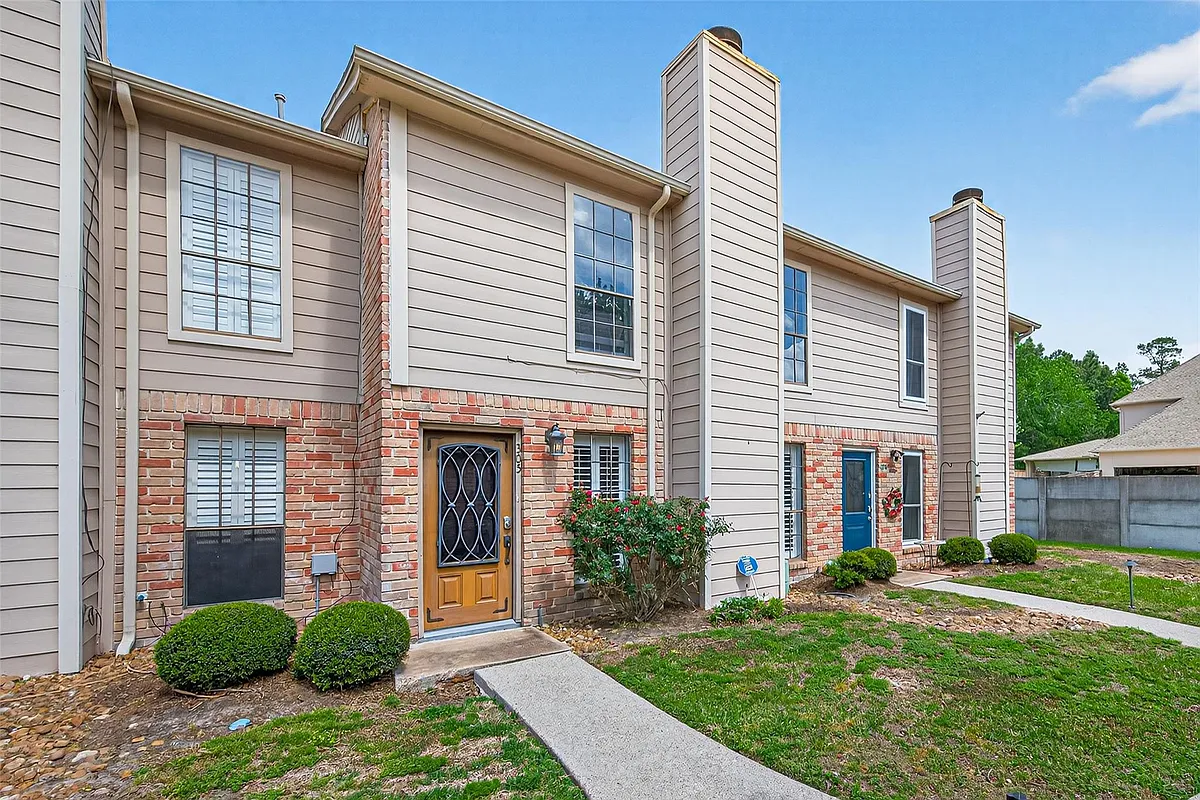 Building Photo - 6700 Richardson Rd #305