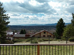 8674 W Warren Dr, Lakewood, CO 80227