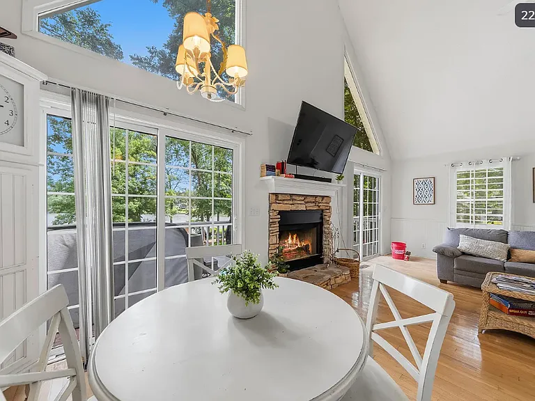 309 Thomas Dr — Photo 15