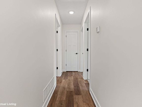 5th image of 415 Finvold St