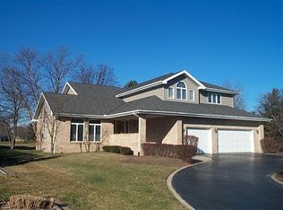 720 Saint Andrews Dr, Schererville, IN 46375