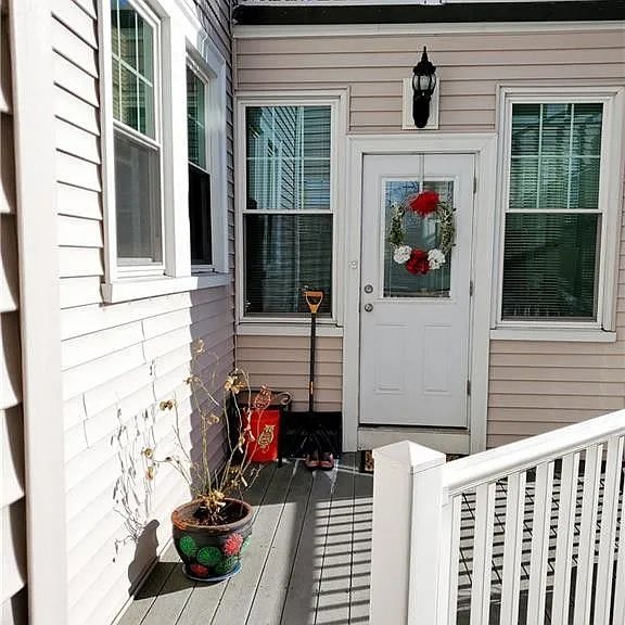 6 Slocum St #9 — Photo 11
