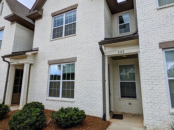 3rd image of 102 Farm View Dr #402
